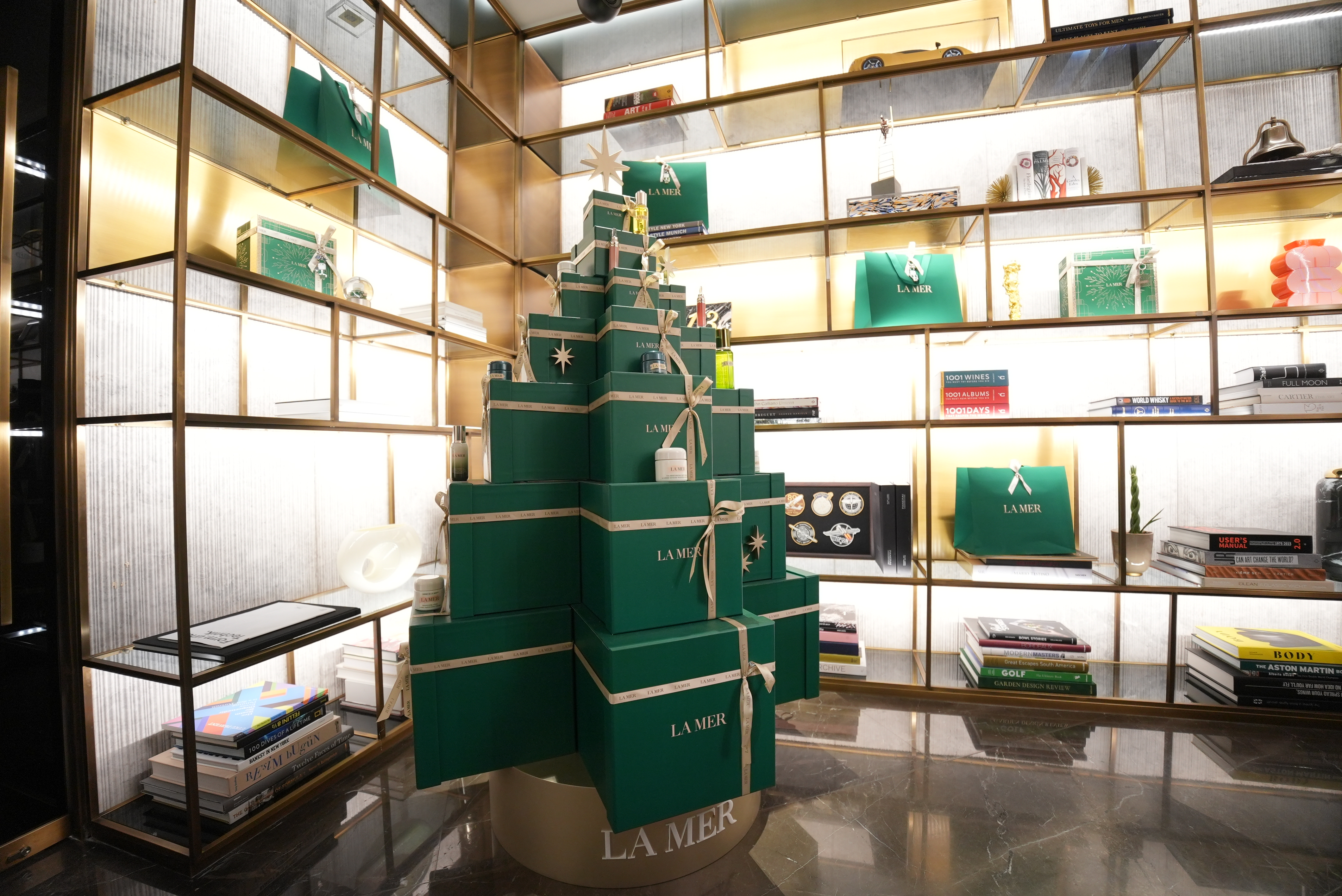 Blog yazısı Piaget x La Mer: A Refined Celebration of Time, Light and Renewaliçin resim